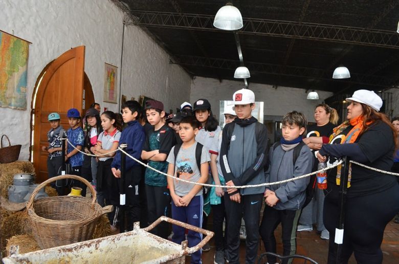 El Museo Aubert un espacio que congrega a los colegios 