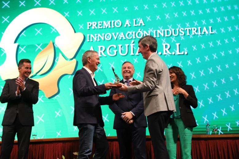 Día de la industria: Schiaretti entregó premios 