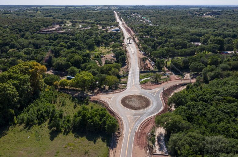 Schiaretti inauguró obras de desagües e iluminación