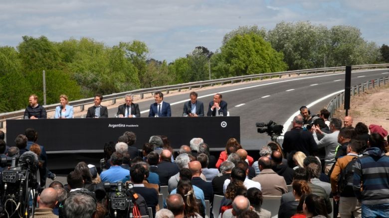 El gobierno anunció un bono para los sectores más postergados