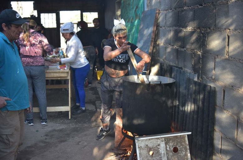 Hay familias cordobesas que “saltean” comidas