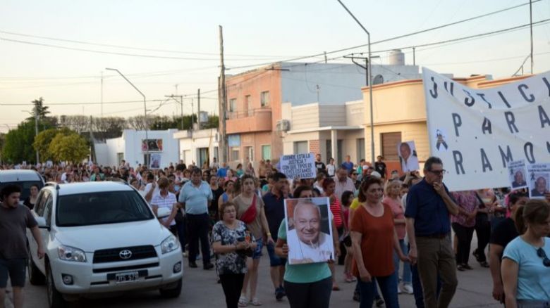 James Craik marchó para pedir justicia por el remisero asesinado