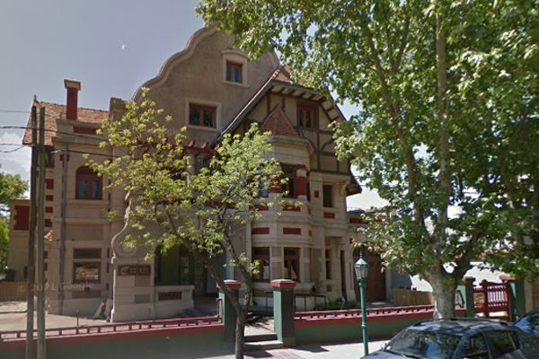 El grupo Hereje quiere comprar el Chalet