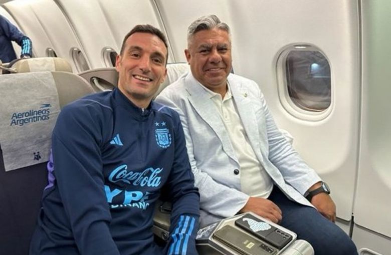 El cuerpo técnico de la Selección ya partió rumbo a Qatar