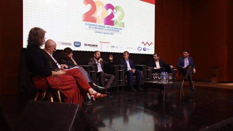 El intendente participó del IX Congreso Mundial por los Derechos de las Infancias y Adolescencias