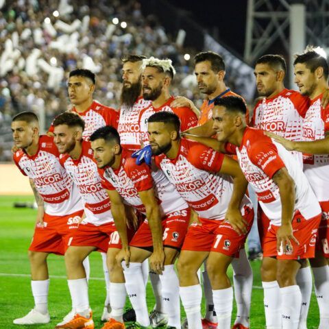 Instituto empató y ascendió a la Primera División