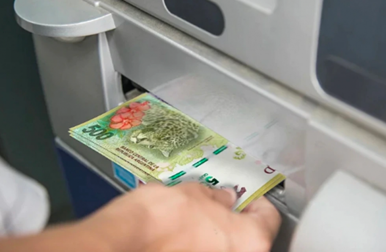 Tras la suba del salario mínimo, cómo quedó la diferencia contra la inflación del año