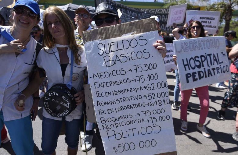 Conflicto en Salud: el Gobierno recibe este jueves a la comisión interhospitalaria