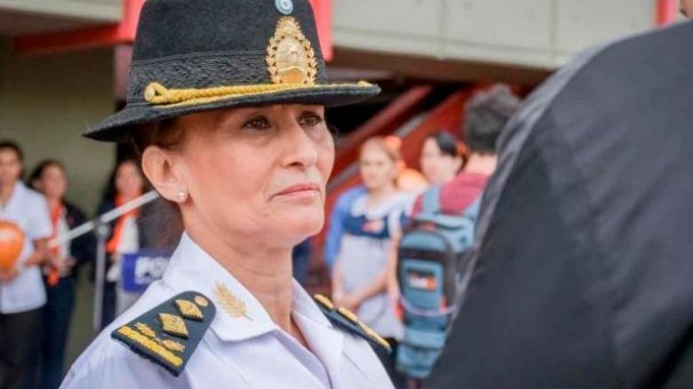 Tras el enojo de la jefa, sancionaron a dos policías por ver el partido de Argentina