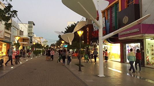 Finde XXL:  los comercios abrirán en su mayoría el día viernes 