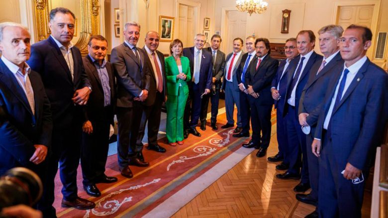Tras el fallo de la Corte, Fernández citó de urgencia a los gobernadores