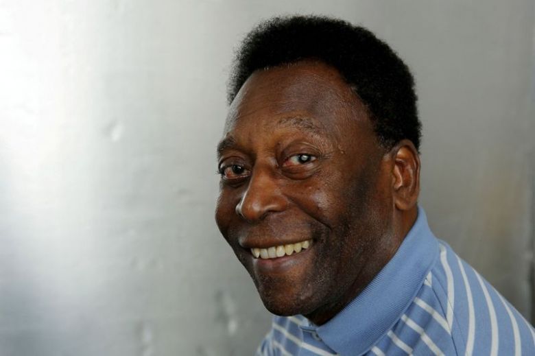 Pelé paso la Navidad en familia y se esperan horas "decisivas" para su salud