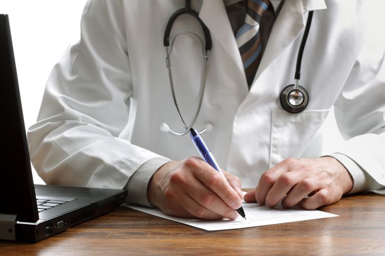 Dejan sin efecto las recetas médicas enviadas por mail o WhatsApp