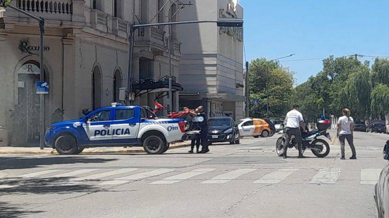 Colisionaron dos motos, hay un herido grave