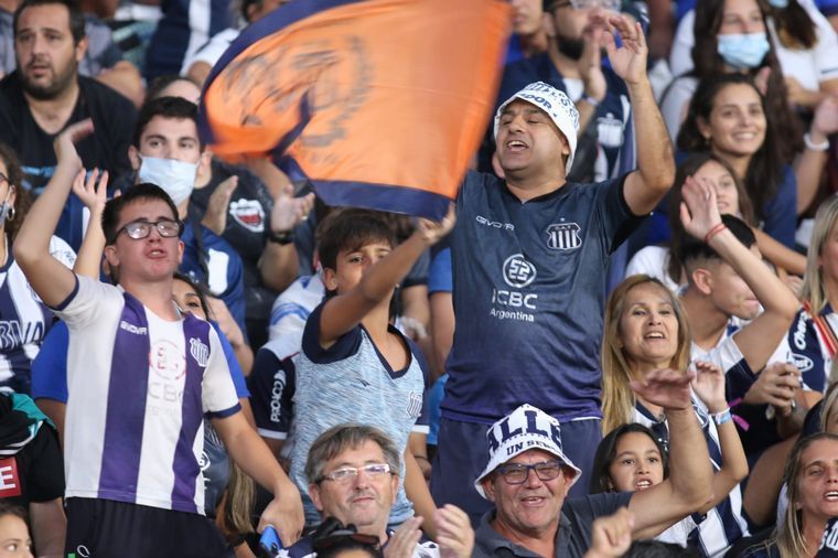 Los hinchas de Talleres agotaron las populares para el clásico con Belgrano