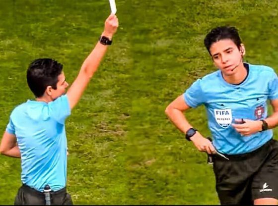 Histórico: mostraron la primera tarjeta blanca en el fútbol