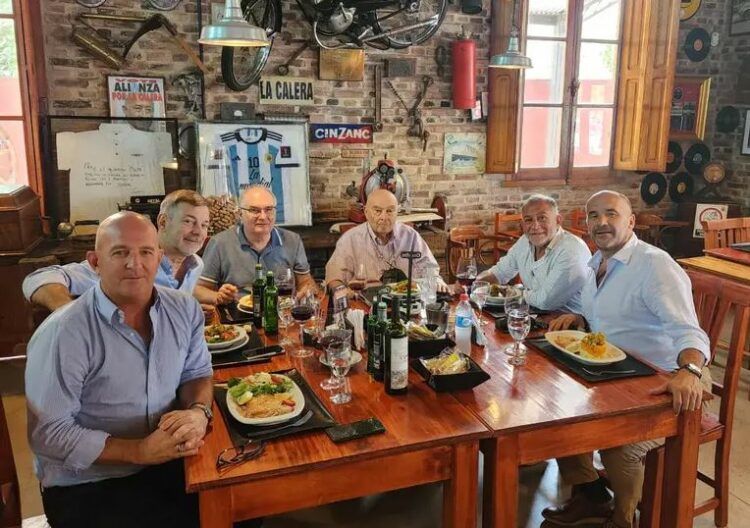 La UCR de Córdoba criticó la reunión de Carasso y Juez con Cavallo