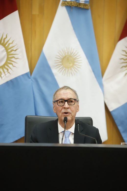 Schiaretti abrio las sesiones de la Legislatura 