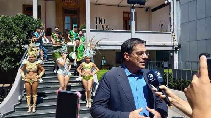 Presentaron los Carnavales Gigantes en Córdoba