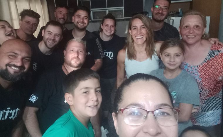 Soledad Pastorutti quedó varada en una ruta y una docente la albergó en su casa