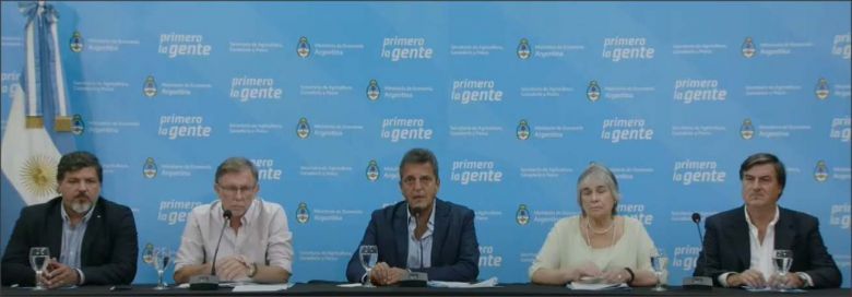El Gobierno anunció medidas para el circuito comercial ante la Influenza Aviar