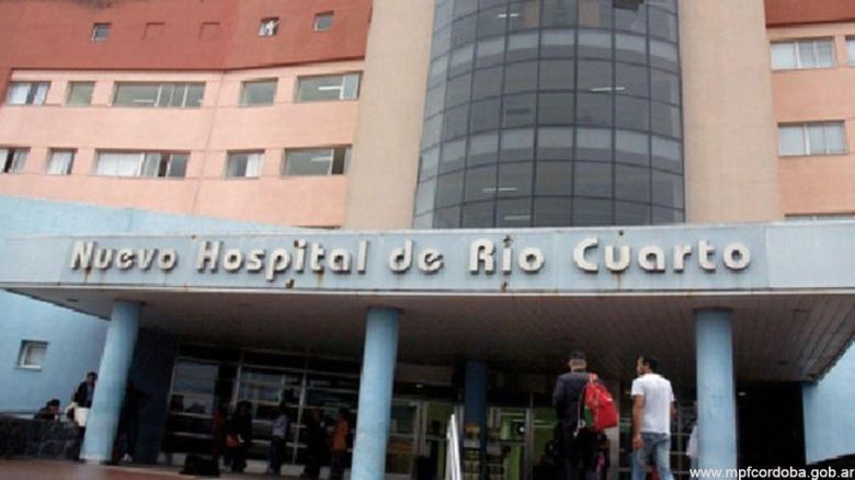 Río Cuarto: un joven falleció al caer de un poste de luz