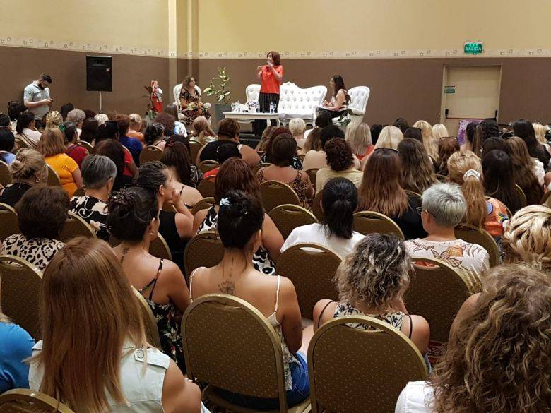 Alejandra Vigo encabezó un encuentro con mujeres del Departamento San Martín
