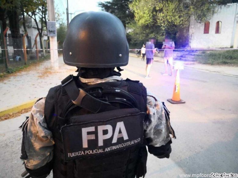 Detuvieron a seis integrantes de una banda narco que distribuia cocaina 