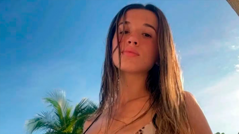 Se hizo la rinoplastía para que sus hijos “tengan una linda nariz” y recibió una ola de burlas