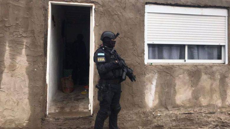 Barrio Las Playas: Incautaron drogas en una vivienda