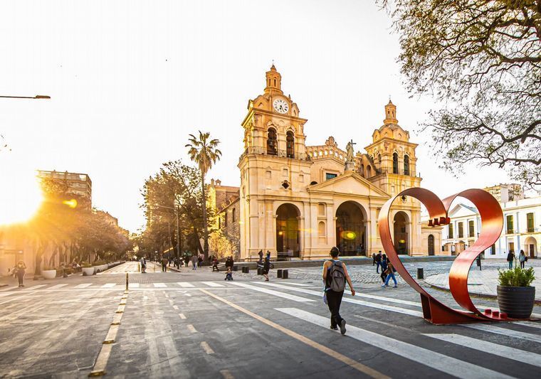 Fin de semana largo: 880 mil turistas viajaron en todo el país