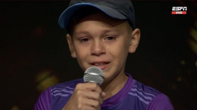 Quién es José Andrada, el nene que hizo emocionar a todos en el homenaje de la Conmebol a la Selección