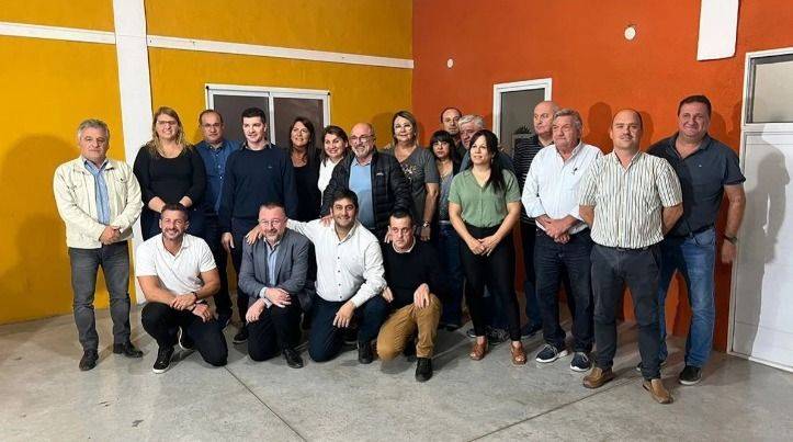  Intendentes del departamento Unión apoyaron a Llaryora