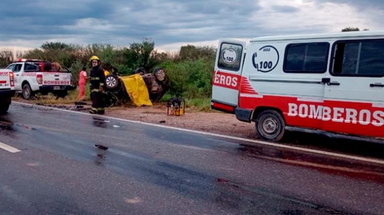 Dos personas fallecieron en un choque en la Ruta 60 