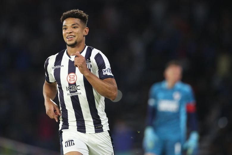 El futbolista de Talleres Diego Valoyes se nacionalizó como ciudadano argentino