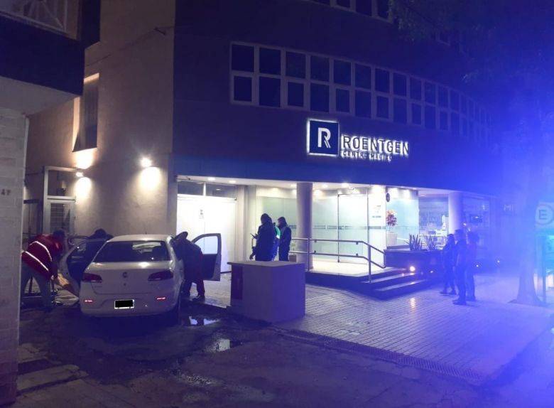 Hombre sufrió graves heridas tras impactar contra un edificio