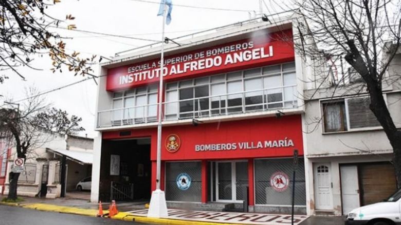 Un joven falleció al chocar con su motocicleta
