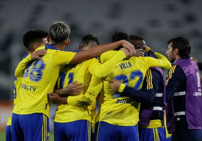 Copa Libertadores: Boca derrotó a Colo Colo en Chile y lidera su grupo