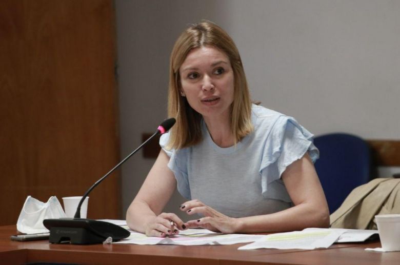 Gabriela Estévez: “hay que trabajar fuerte en la formación de fuerzas de seguridad”