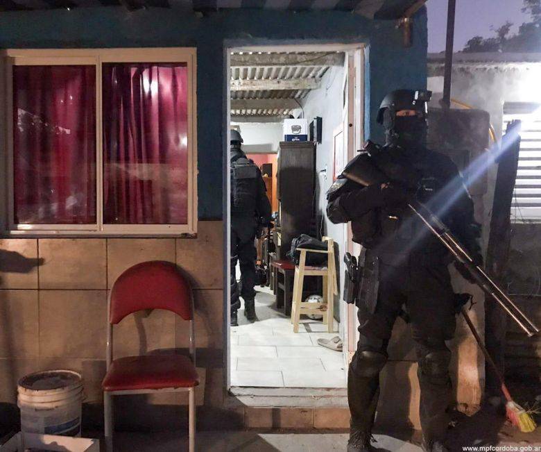 Cerraron un punto de venta e incautaron cocaína y marihuana en la ciudad