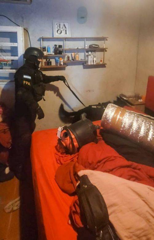 Cerraron un punto de venta e incautaron cocaína y marihuana en la ciudad