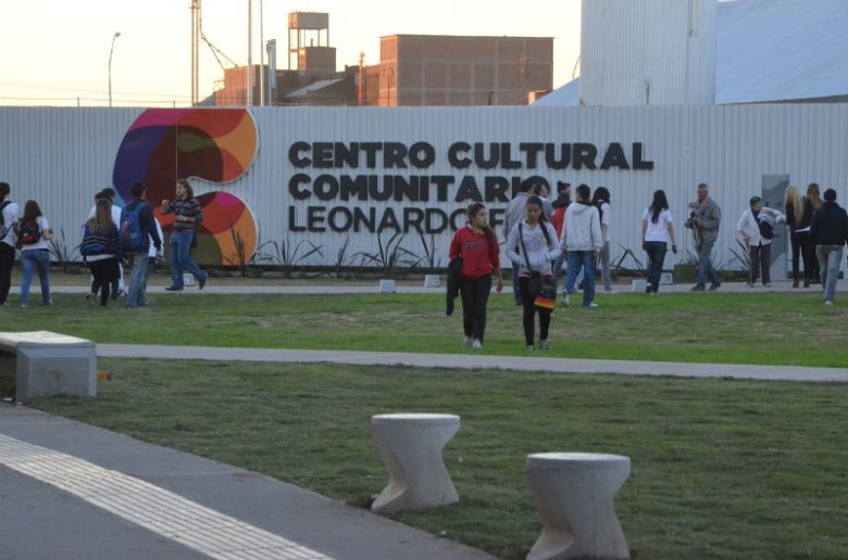 El Centro Cultural Leonardo Favio cumple una década y lo celebra a pura música y ritmo