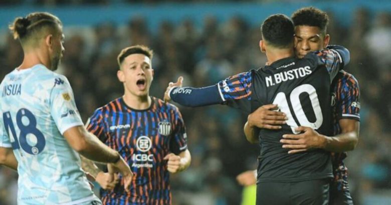 Talleres derrotó a Racing 4 a 2 por la fecha 15°