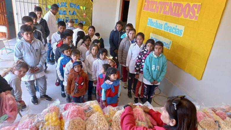 Realizan colecta para ayudar a escuelas de Santiago del Estero