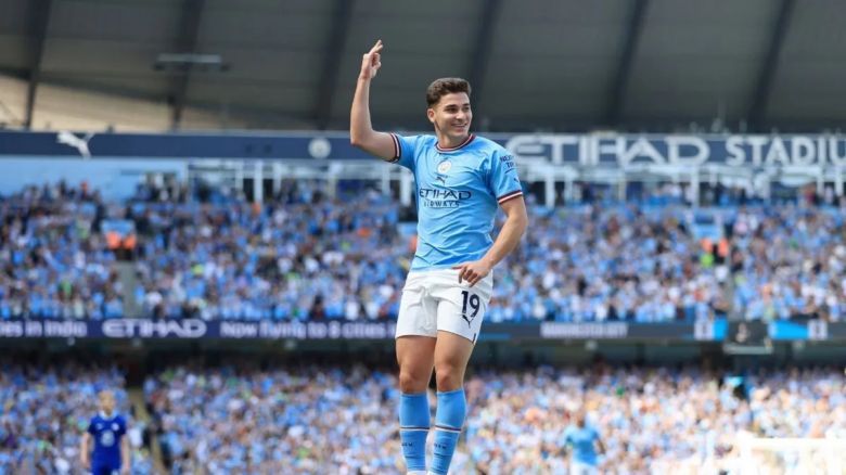 Con gol de Julián Álvarez, el Manchester City festejó el título con una victoria contra el Chelsea