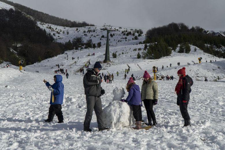 Finde XXL: casi un millón y medio de turistas se movilizaron