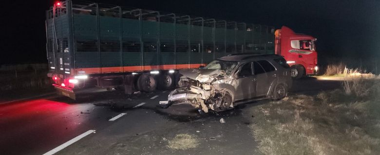  La Playosa: accidente de tránsito entre una camioneta y un camión