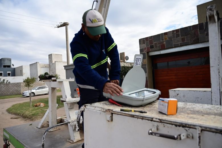 Abrieron licitación para restaurar el alumbrado público en seis barrios de la ciudad