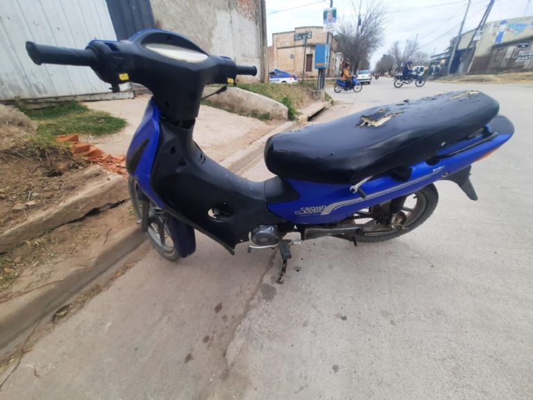 Un motociclista sufrió heridas de gravedad tras colisionar con otro vehículo