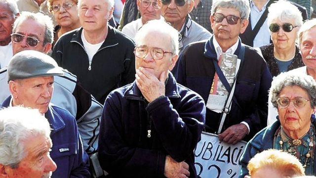 Eugenio Semino: "este año los jubilados vienen perdiendo un 30% del poder adquisitivo" 